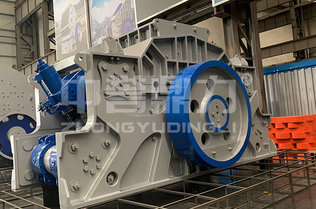 旋回式破碎機(jī)