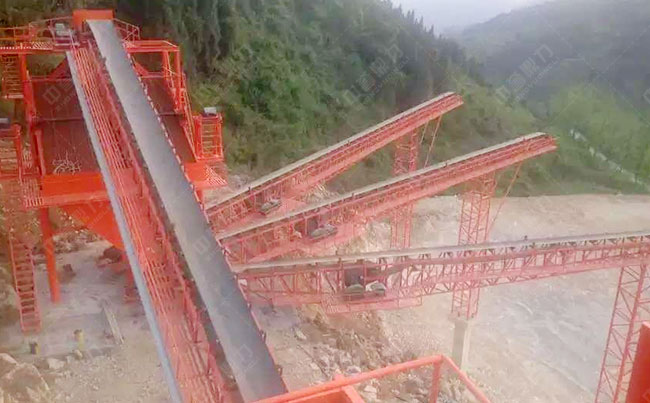 �������a�����a����