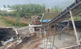 �Ĵ�ʡ��ɽ�ײ��h�ծa3000����ʯ�C���a��