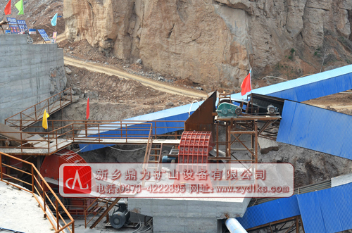 新鄉(xiāng)鼎力環(huán)保砂石生產(chǎn)線一隅