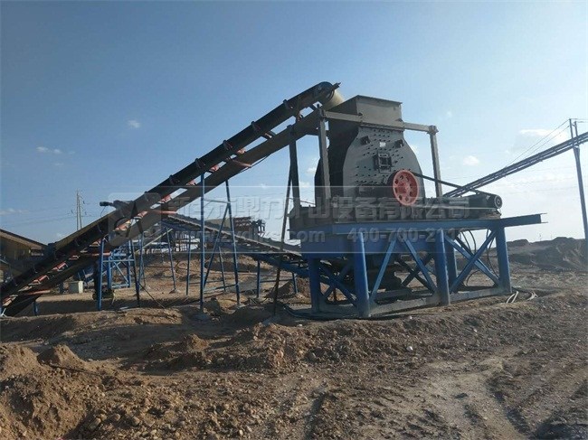 破碎機(jī)投產(chǎn)生產(chǎn)現(xiàn)場(chǎng)