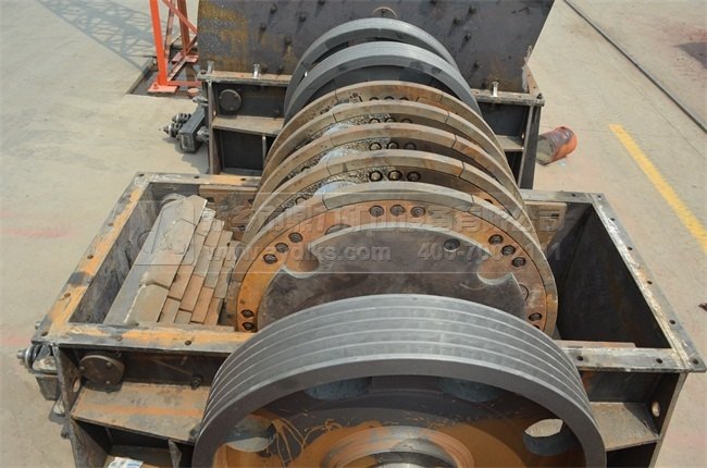 錘式打砂機(jī)