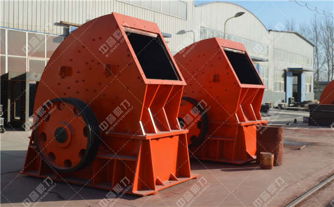 �Nʽ����C�S�҃r��