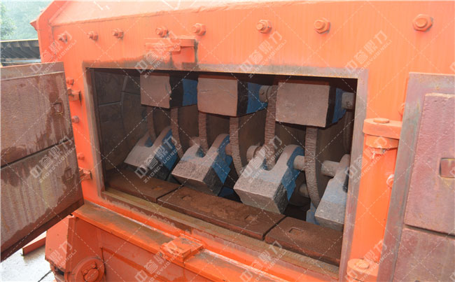 碎石機(jī)設(shè)備錘頭