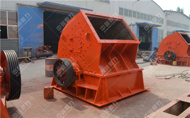 反擊錘式破碎機(jī)特點(diǎn)