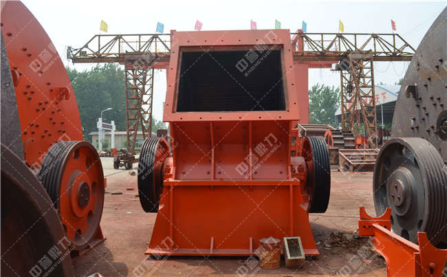 青石粉碎機(jī)