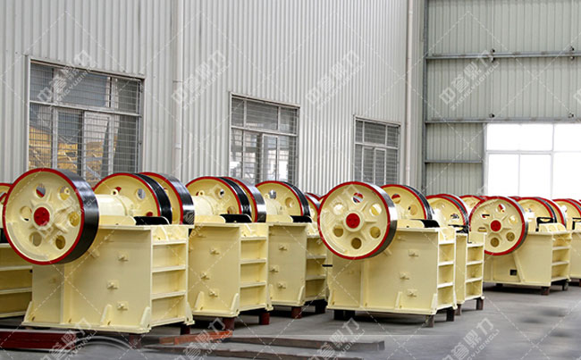 節(jié)能顎式碎石機(jī)