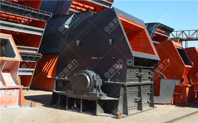 反擊式破石機(jī)