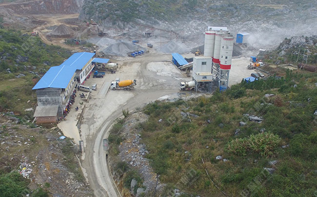 �r(sh��)�a(ch��n)300��ʯӢʯ��ɰ���a(ch��n)��(xi��n)